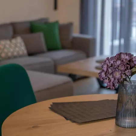 Apartment Element - Yellow - 2bd - *