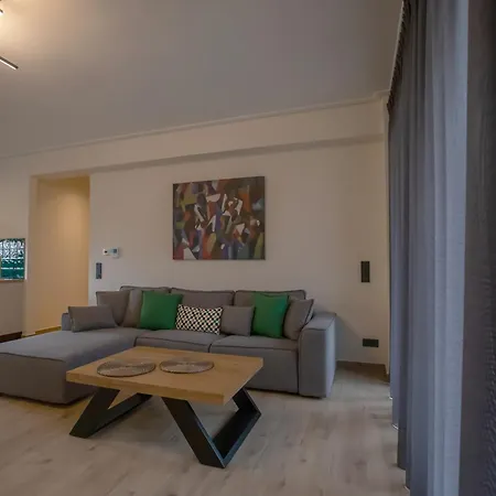 Element - Yellow - 2bd - Apartment Kalambaka